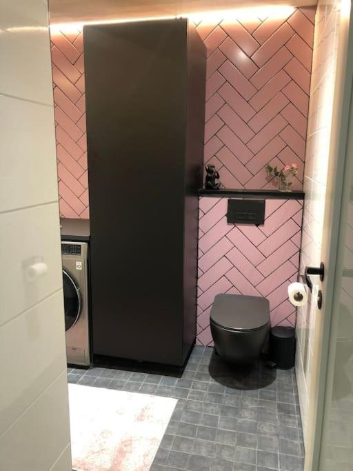 Snowcrystal Home With Jacuzzi And Sauna 로바니에미 외부 사진