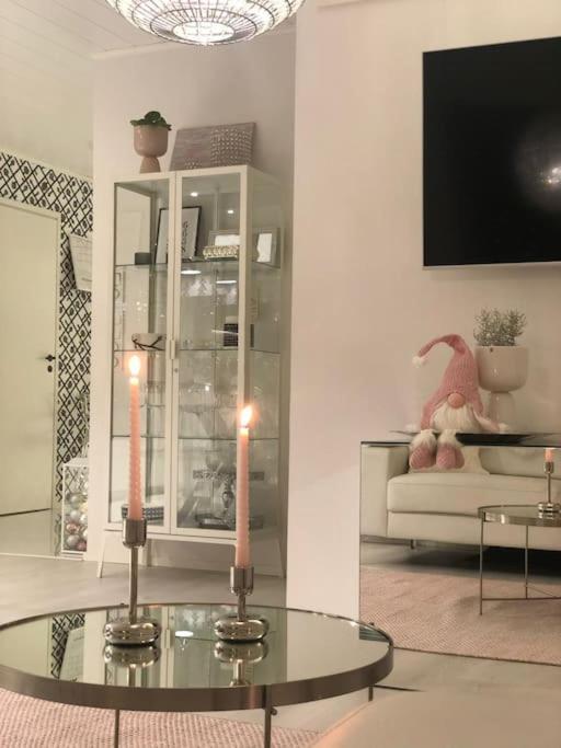 Snowcrystal Home With Jacuzzi And Sauna 로바니에미 외부 사진
