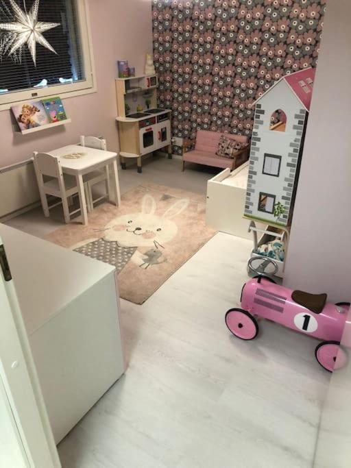 Snowcrystal Home With Jacuzzi And Sauna 로바니에미 외부 사진