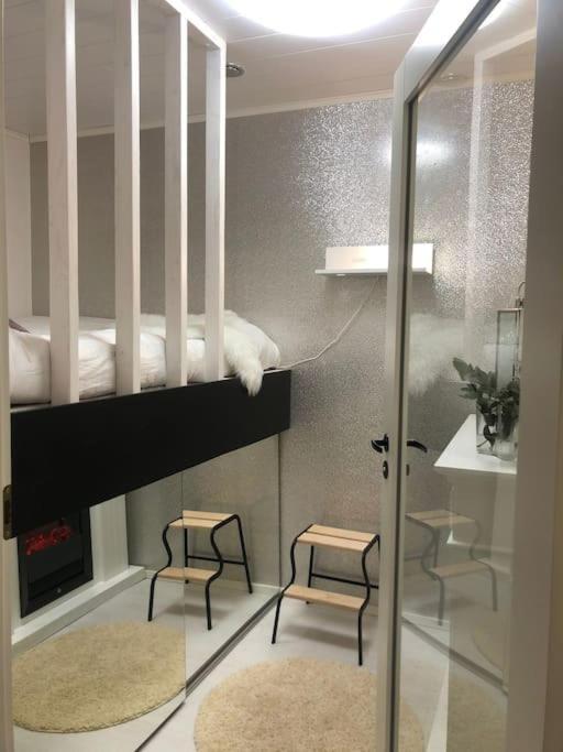 Snowcrystal Home With Jacuzzi And Sauna 로바니에미 외부 사진